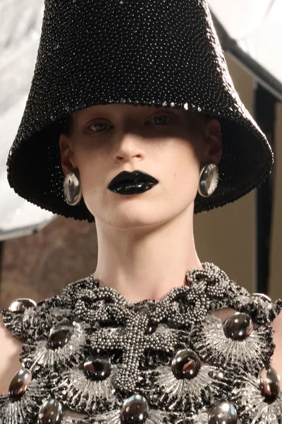 Look 33